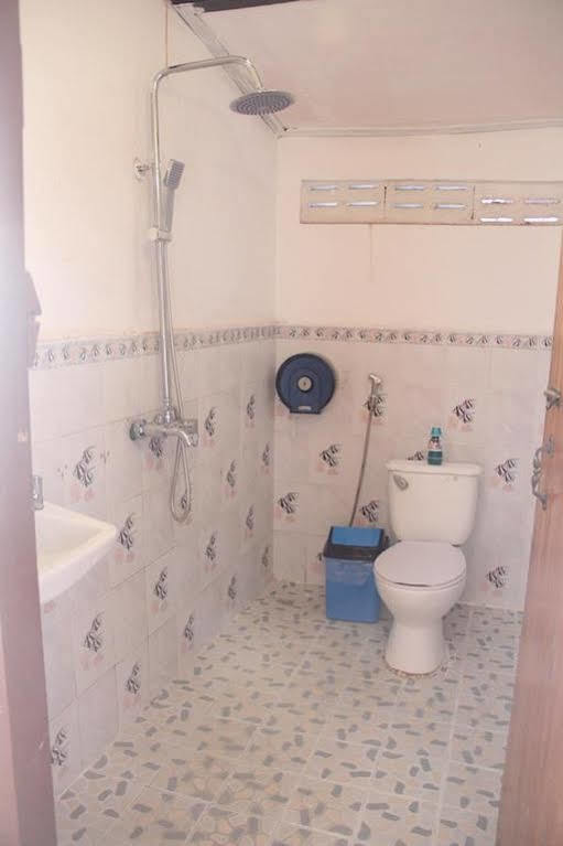 Lpq Backpackers Hostel 루앙프라방 외부 사진