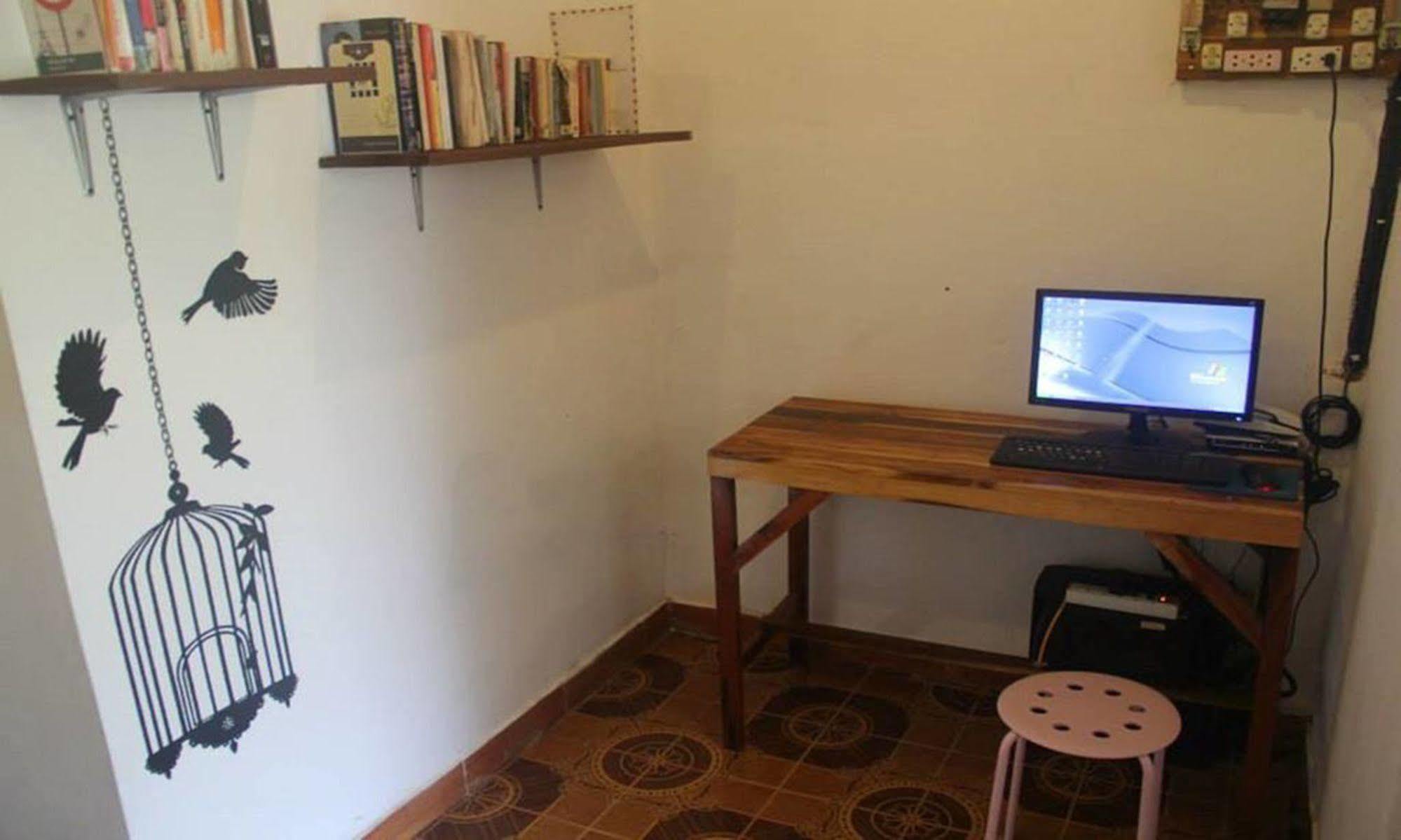 Lpq Backpackers Hostel 루앙프라방 외부 사진